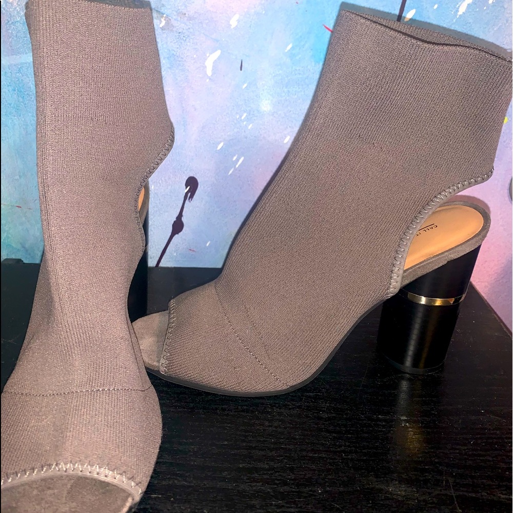 Size 8.5 heels
